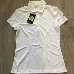 Brand new women’s Nike golf shirt size small